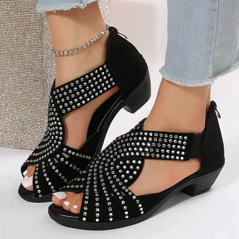 【36-43】🔥2025 Hot Sale💎 Kristályos női bőr szandál tavaszra és nyárra kereszttel masszív sarkon