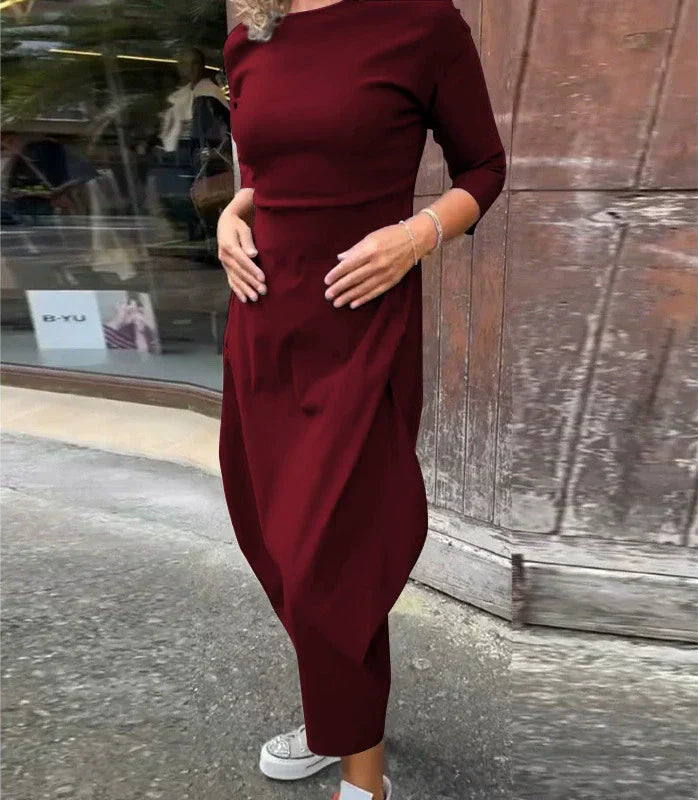 Egyszerű, elegáns női ruha zsebbel